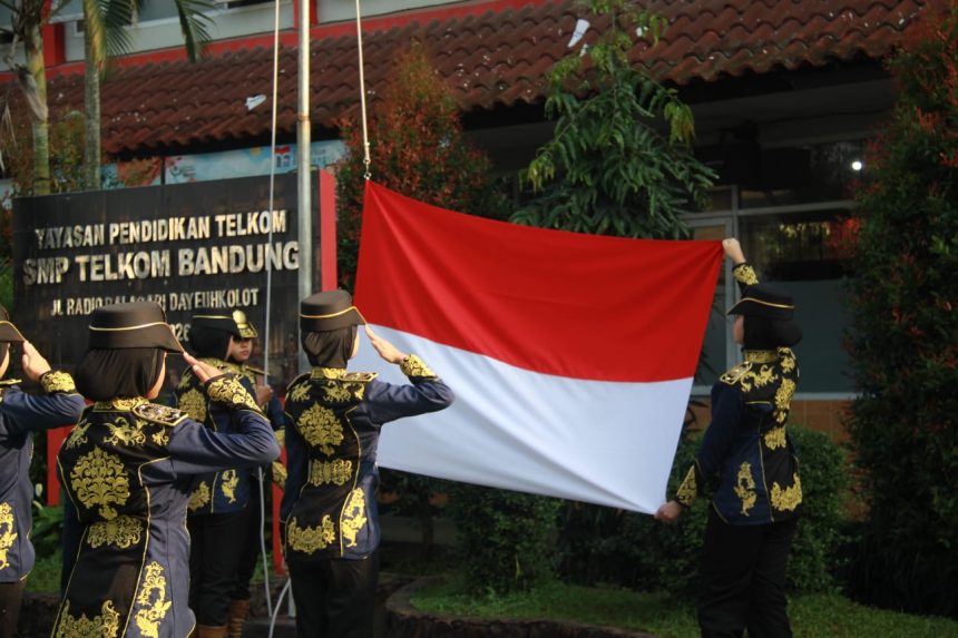Upacara Memperingati HUT RI ke 80